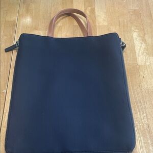 Elegant Navy and Tan Women's Tote